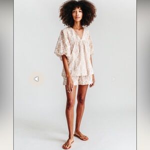 Nwot MIRTH
BAY SHORTS - PINK PEACOCK
$166.00 fall Casual boho classic high waist